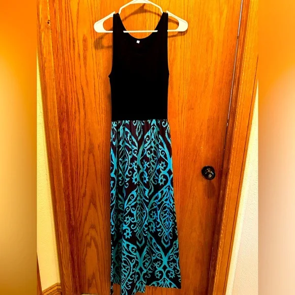 Large Maxi Dress - Beach Resort Stretch | Color: Black | Size: L | Luckylizards13's Closet
